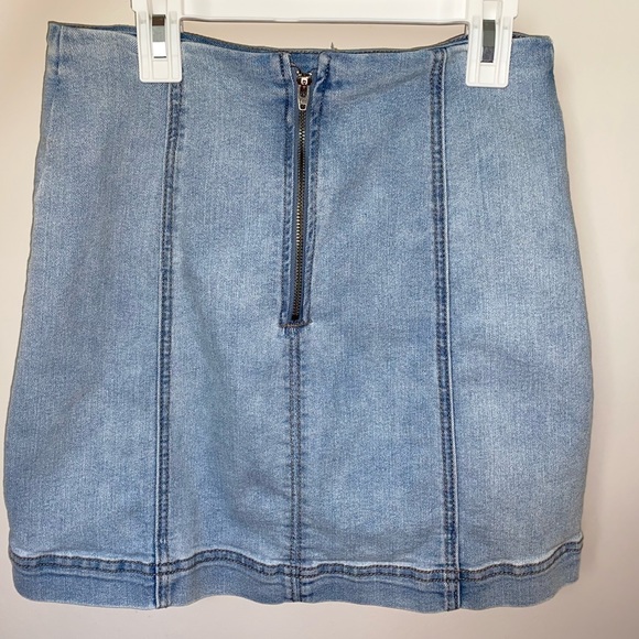 Jean Skirt - Picture 2 of 2